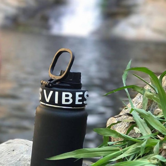 NEW Vibes on Vibes black white Silicon Wristband - Picture 5 of 10